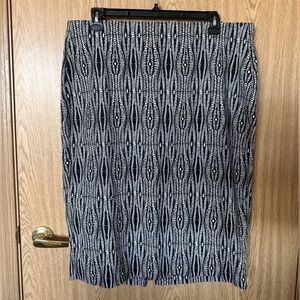 Lane Bryant Black/White Patterned Elegant Midi Skirt Women’s 22